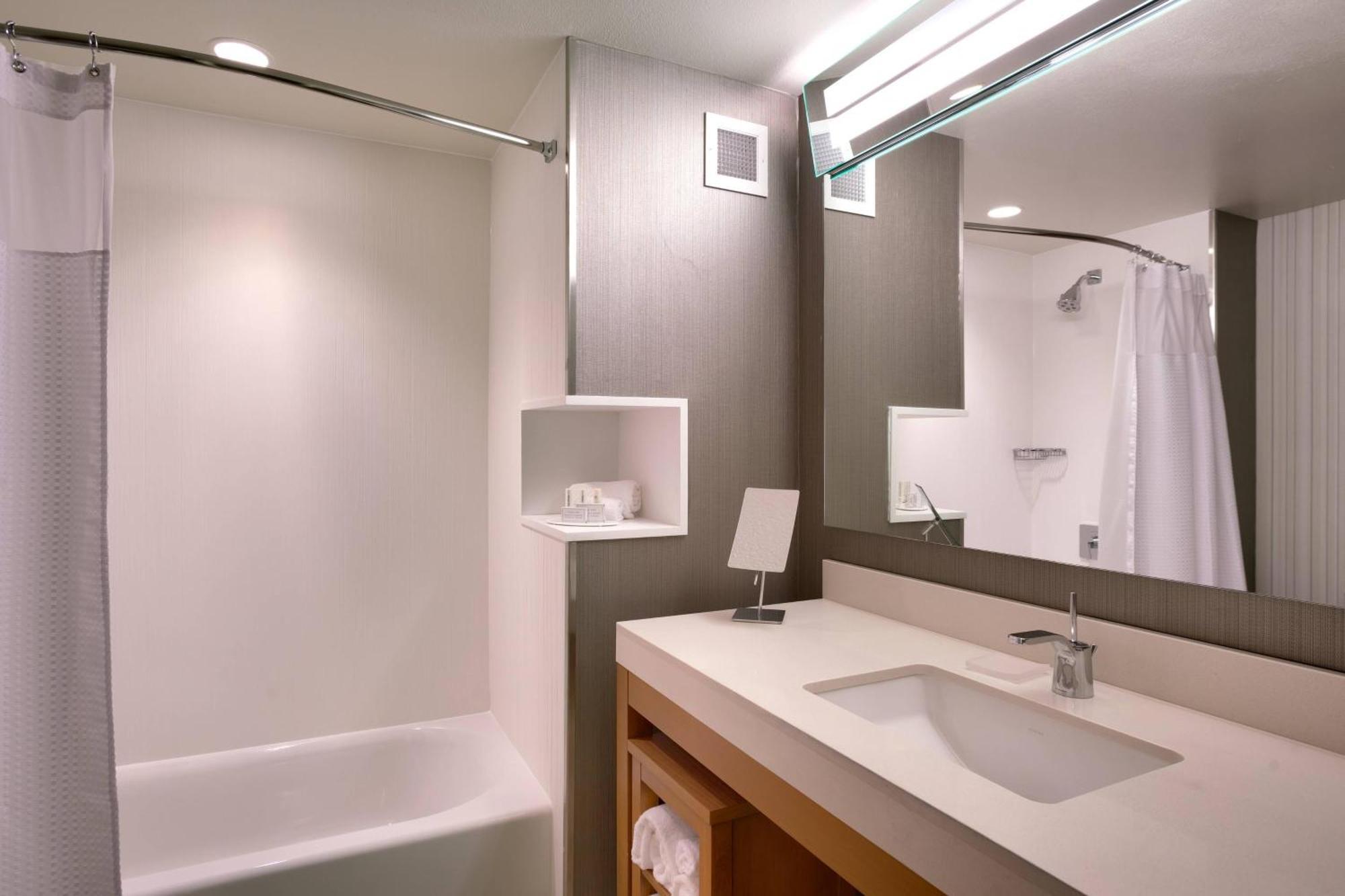 Courtyard By Marriott Salt Lake City Downtown Ngoại thất bức ảnh