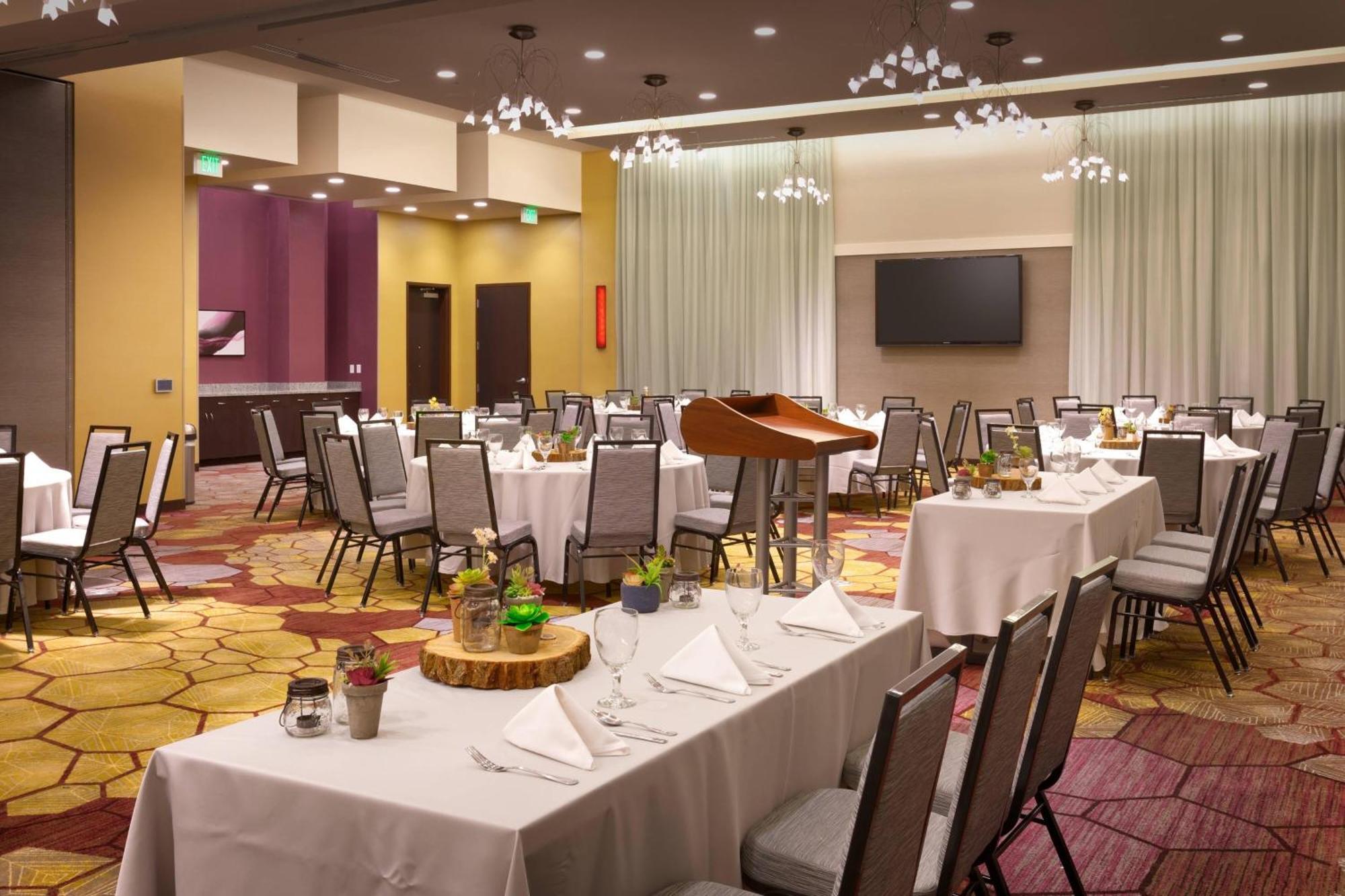 Courtyard By Marriott Salt Lake City Downtown Ngoại thất bức ảnh