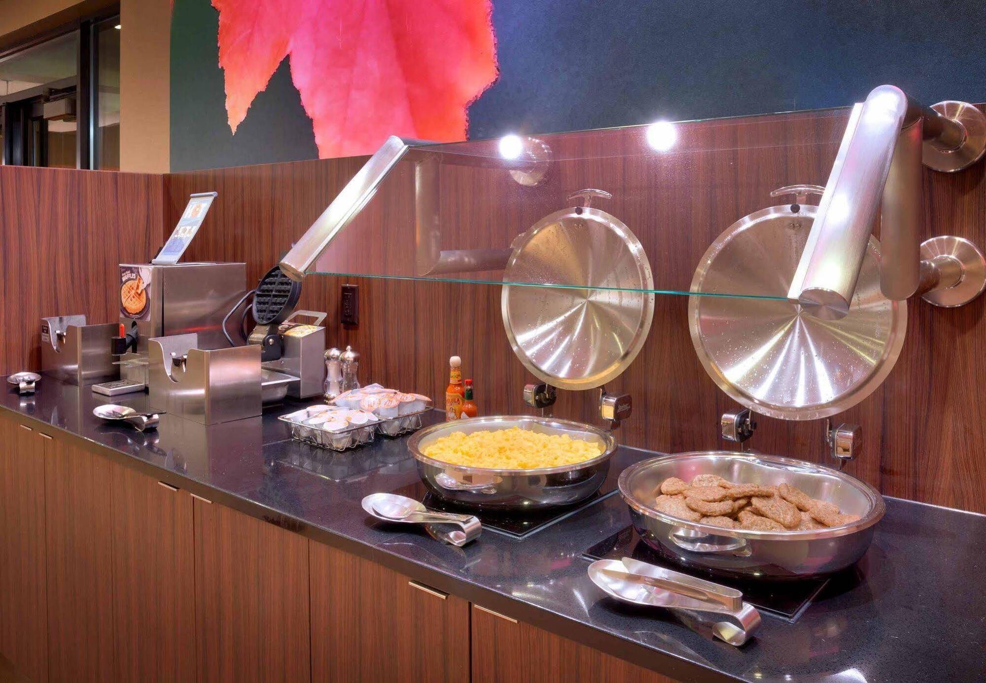 Courtyard By Marriott Salt Lake City Downtown Ngoại thất bức ảnh