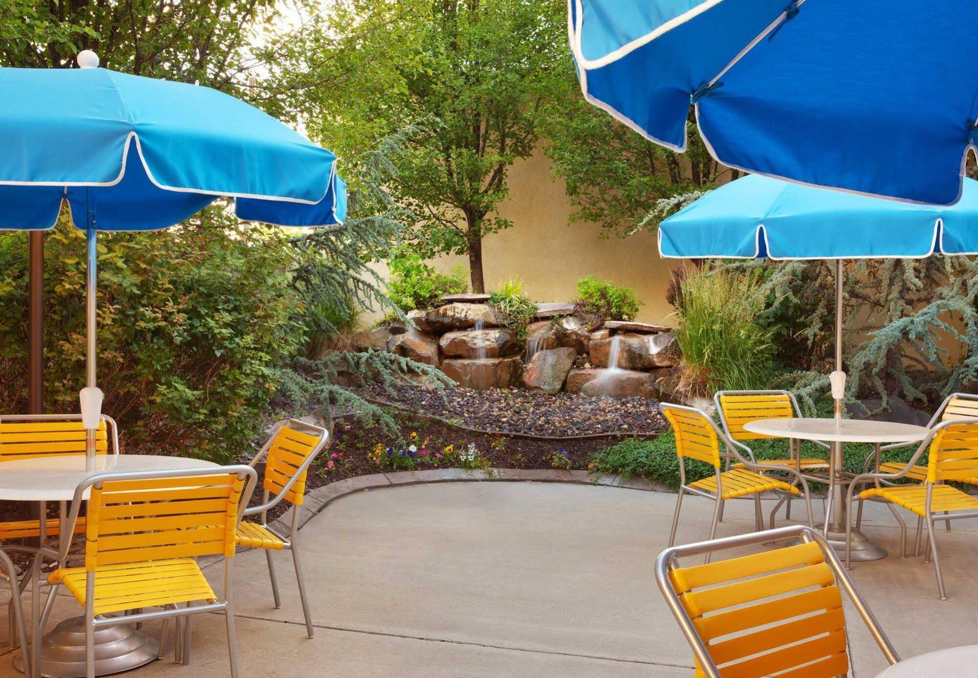 Courtyard By Marriott Salt Lake City Downtown Ngoại thất bức ảnh